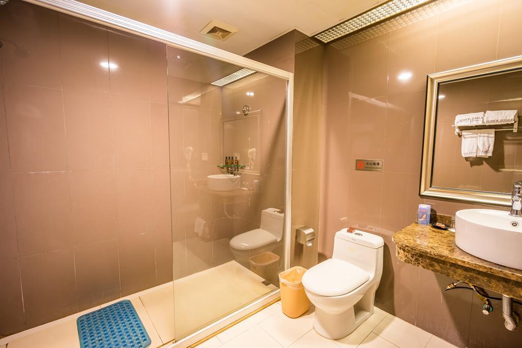 James Joyce Coffetel Hotel Guangzhou Shi Jing City Square Branch ภายนอก รูปภาพ