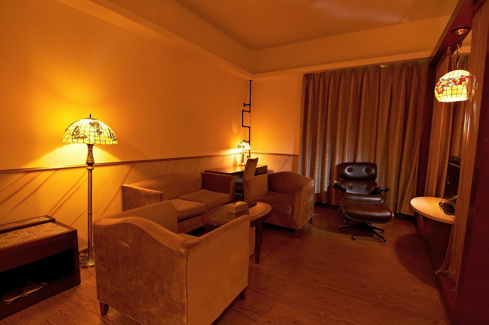 James Joyce Coffetel Hotel Guangzhou Shi Jing City Square Branch ภายนอก รูปภาพ