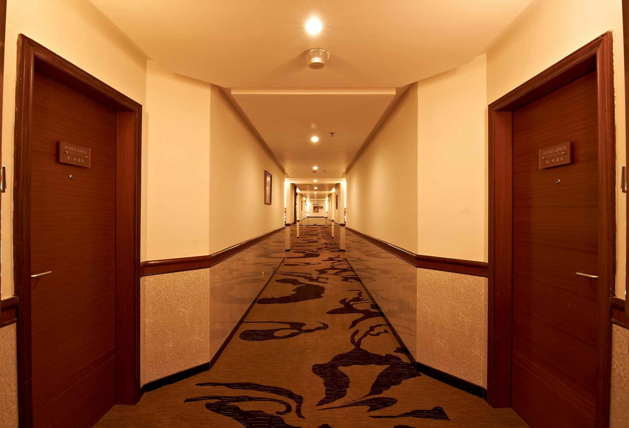 James Joyce Coffetel Hotel Guangzhou Shi Jing City Square Branch ภายนอก รูปภาพ