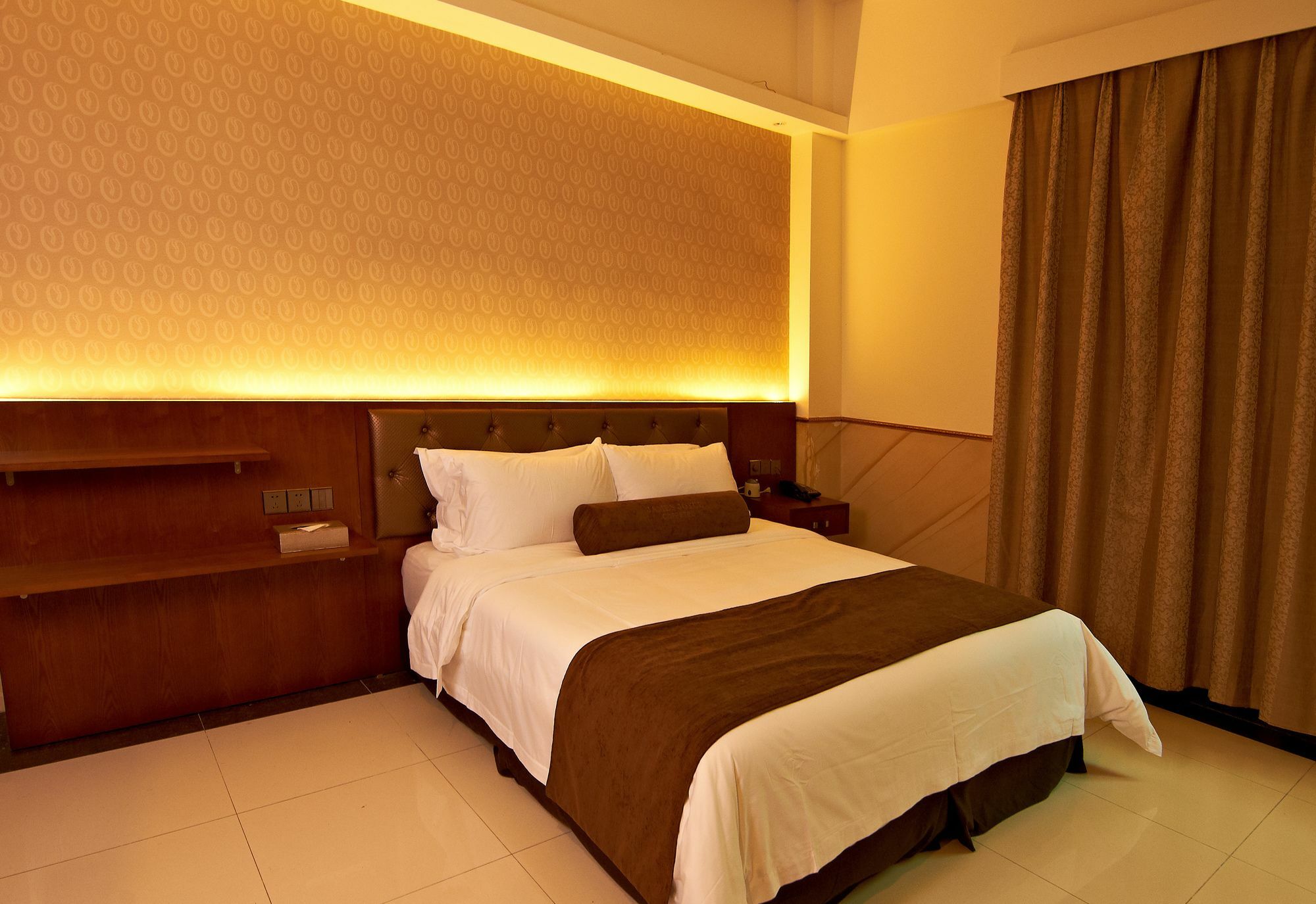 James Joyce Coffetel Hotel Guangzhou Shi Jing City Square Branch ภายนอก รูปภาพ